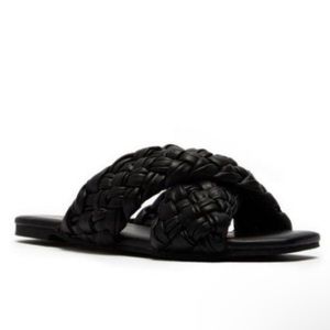 QUPID💘 NEW BRAIDED BLACK SLIDE SANDAL